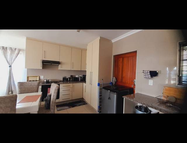 3 BEDROOM HOUSE FOR SALE IN NORTHDENE